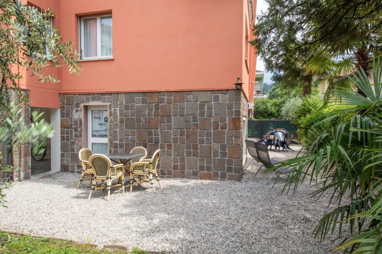 Appartamento Silvy Riva del Garda Exterior foto