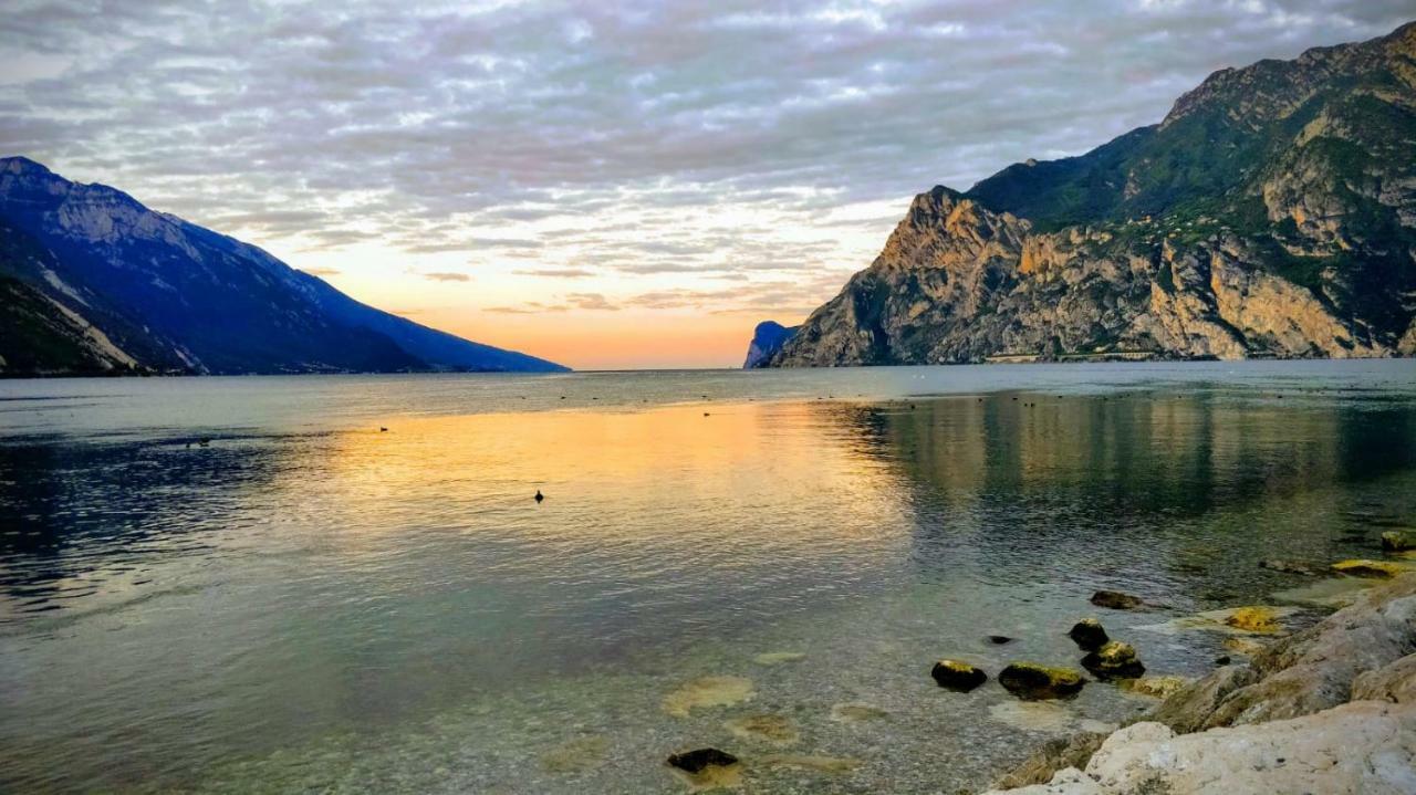 Appartamento Silvy Riva del Garda Exterior foto